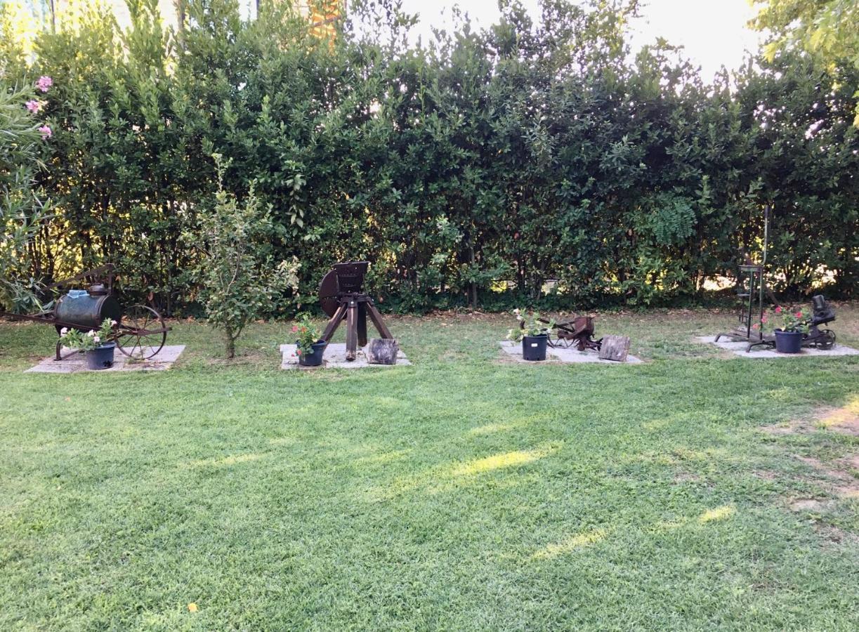 Societa Agricola Le More Agriturismo La Dondina 부드리오 외부 사진
